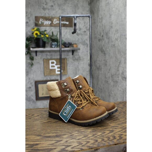 NWT Cliffs By White Mountain Pathfield Lace-up Hiker Style Bootie Light Brown 7W - Picture 4 of 9